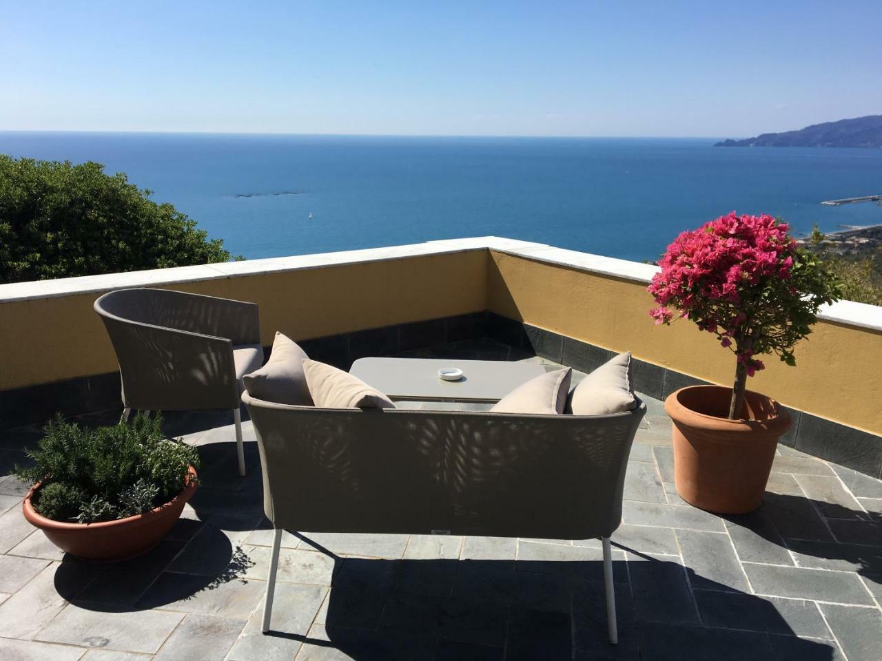 Villa Riviera Resort Lavagna Esterno foto